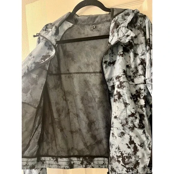 Onzie Breakaway Zip Jacket - Picture 7 of 8